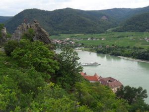 Вверх по Дунаю. Вена-Пассау-Фридрихсхафен. Лето 2014.